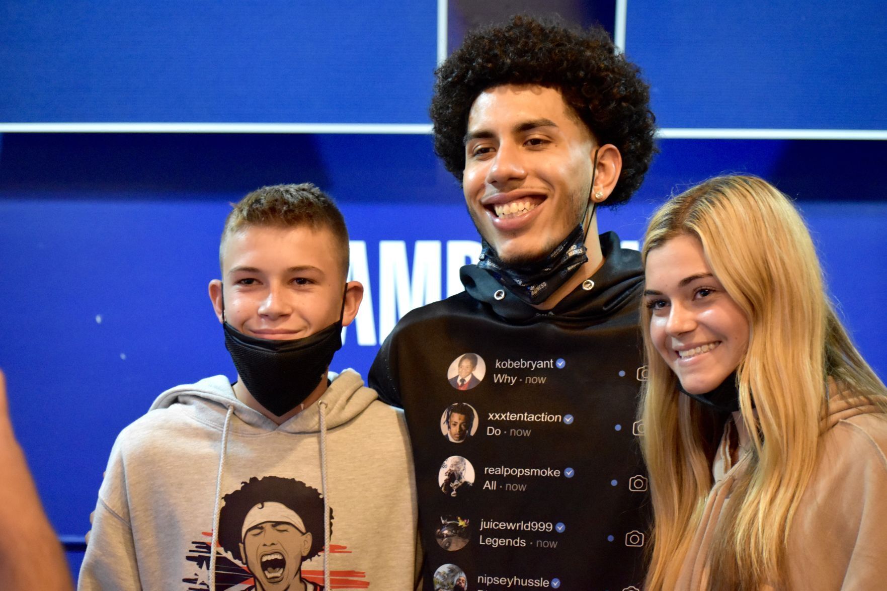 Photos: Illinois star Andre Curbelo celebrates 20th birthday with meet and greet
